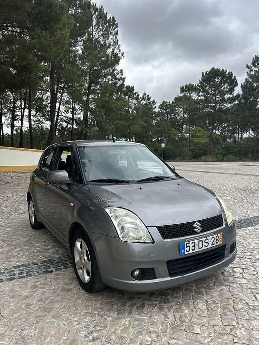 Usado 2007 Suzuki Swift Sedan | € 4.500 (Super Preço) - Imagem 1/4