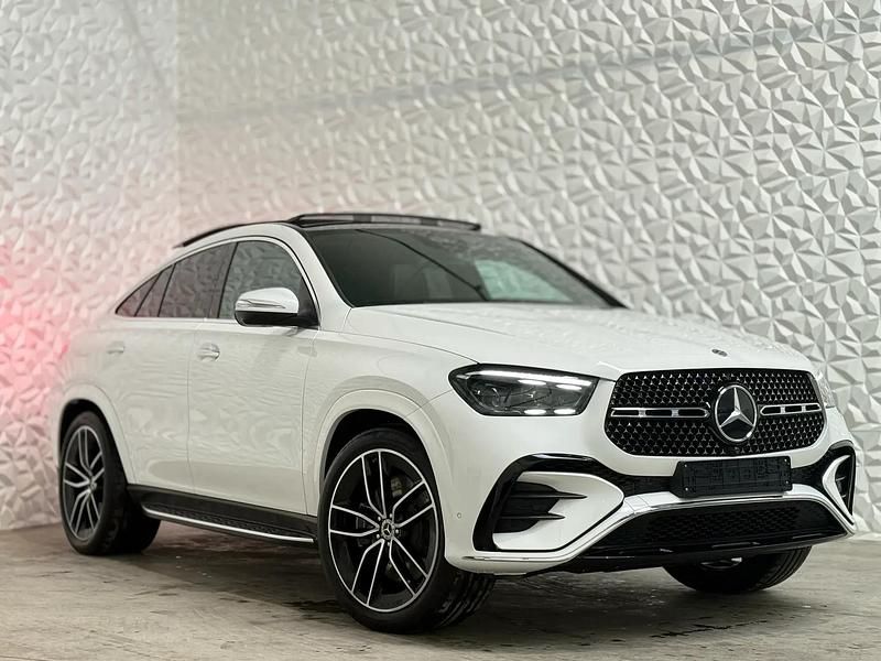Branco Usado 2024 Mercedes GLE350 SUV | € 98.980 - Imagem 1/1
