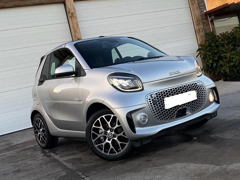 Usado Smart ForTwo Electric Drive 60 kW (82 HP) 2022 Cinza