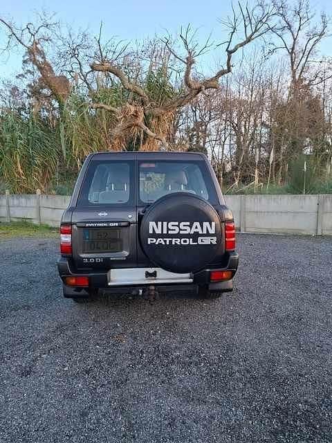 Usado Nissan Patrol 158 HP (116 kW) 2000 Cinzento SUV