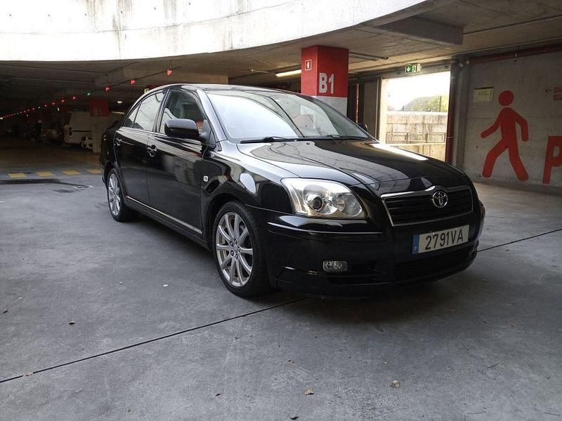 Usado 2003 Toyota Avensis Sedan | € 4.750 (Preço justo) - Imagem 1/4