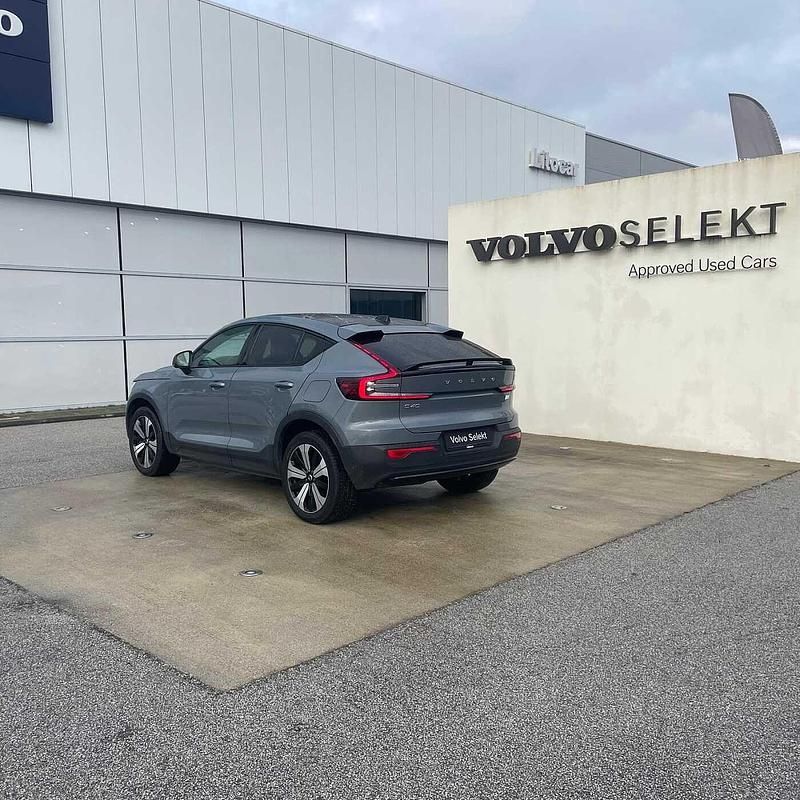 Usado Volvo C40 169 kW (231 HP) 2023 Cinzento SUV