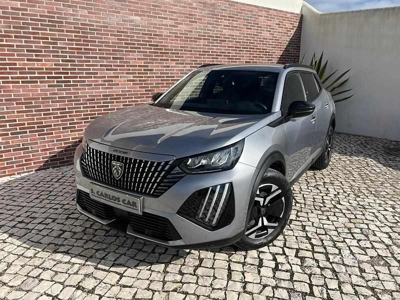 Cinzento Usado 2024 Peugeot 2008 SUV | € 24.490 (Preço justo) - Imagem 1/4