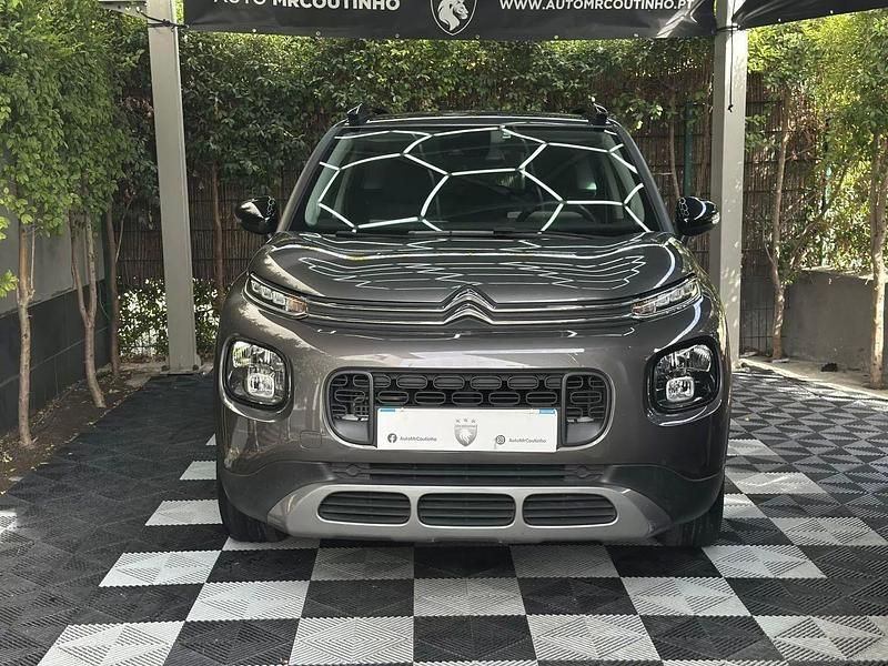 Cinza Usado 2020 Citroën C3 PureTech Citadino | € 13.900 (Preço justo) - Imagem 1/4