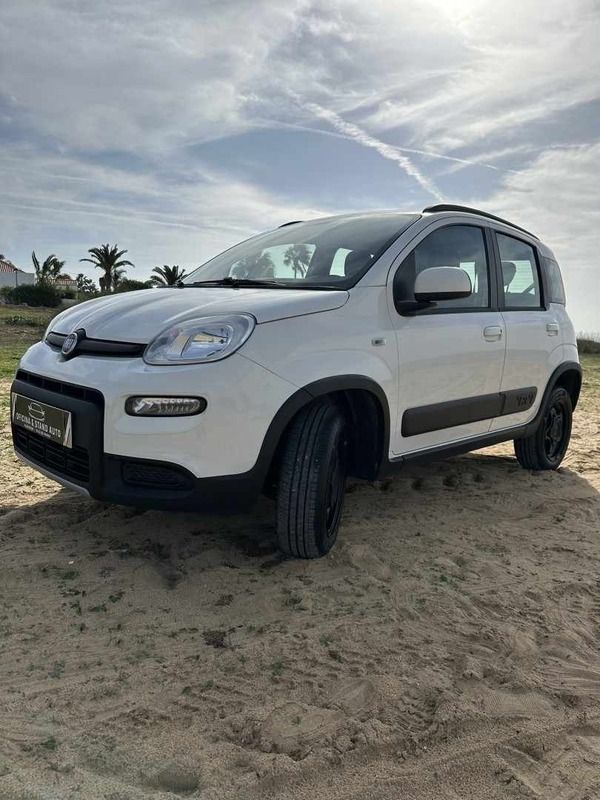 Branco Usado 2019 Fiat Panda 4x4 S Citadino | € 12.950 - Imagem 1/4