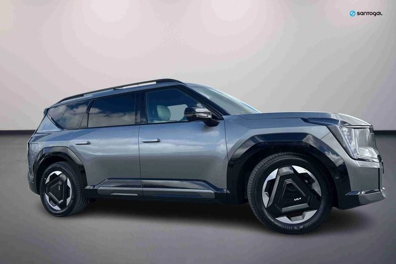 Cinzento Usado 2025 Kia EV9 GT-Line SUV | € 69.990 - Imagem 1/4