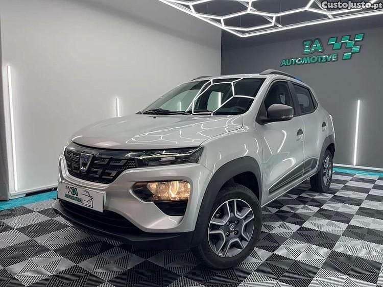 Usado Dacia Spring Comfort Plus 33 kW (45 HP) 2021 Outra Citadino