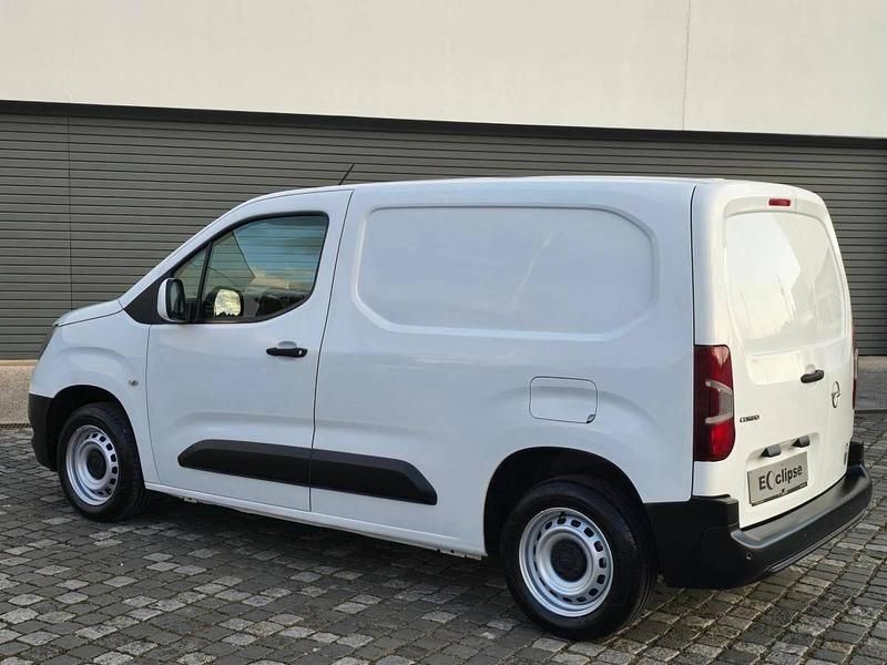 Usado Opel Combo 105 HP (77 kW) 2020 Branco Monovolume