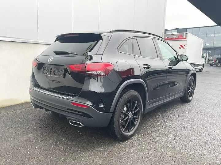 Usado Mercedes GLA250 218 HP (160 kW) 2023 Preto SUV