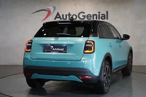 Novo Fiat 600E La Prima 114 kW (156 HP) 2025 Verde claro SUV