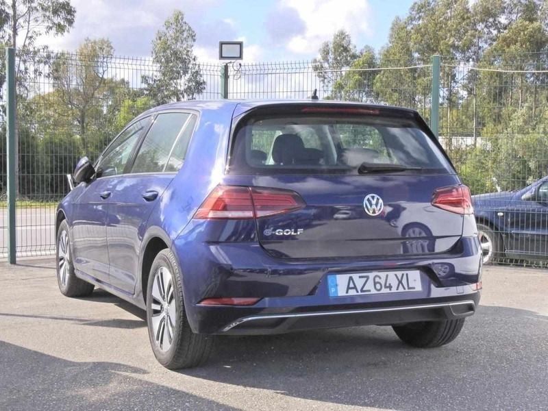 Usado VW e-Golf 100 kW (136 HP) 2019 Azul Citadino