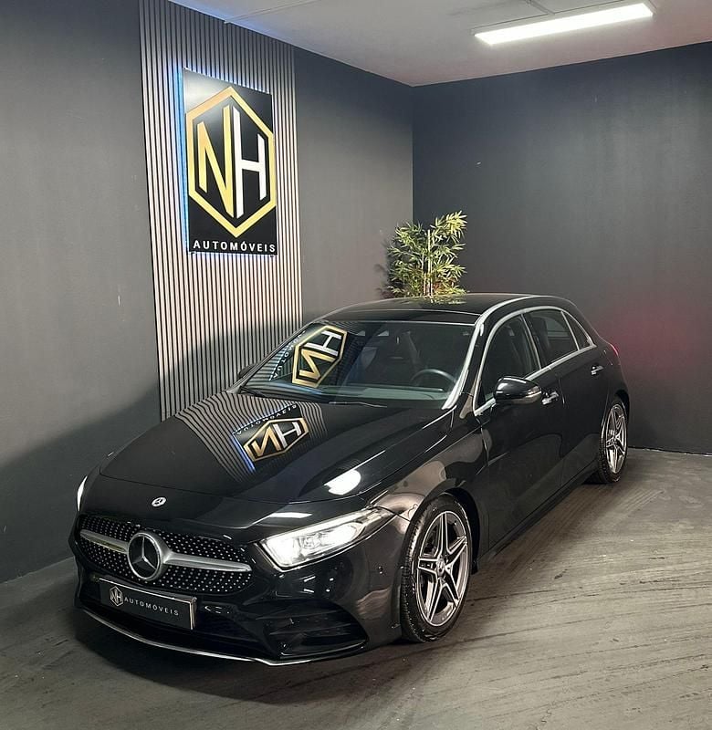 Preto Usado 2020 Mercedes A180 AMG line | € 25.900 (Preço justo) - Imagem 1/4
