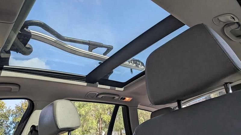 Usado BMW 318 143 HP (105 kW) 2009 Cinzento Carrinha