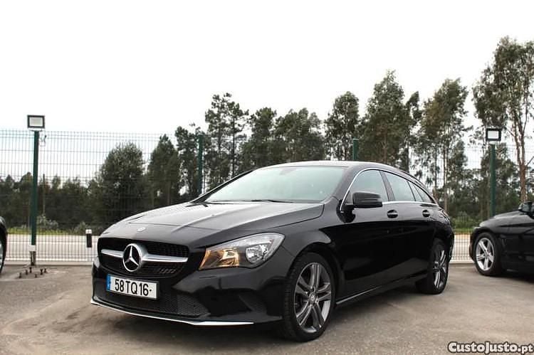 Preto Usado 2017 Mercedes CLA180 Urban Sedan | € 22.500 (Preço justo) - Imagem 1/1