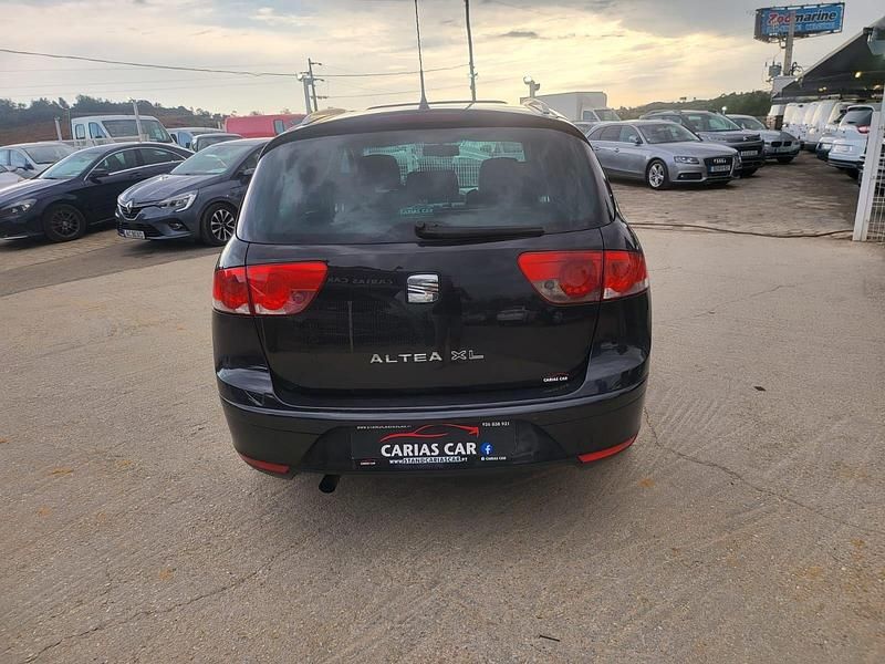 Usado Seat Altea XL Style 140 HP (102 kW) 2008 Preto Monovolume