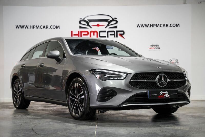 Cinza Usado 2024 Mercedes CLA250 Shooting Brake Progressive Carrinha | € 42.900 - Imagem 1/4