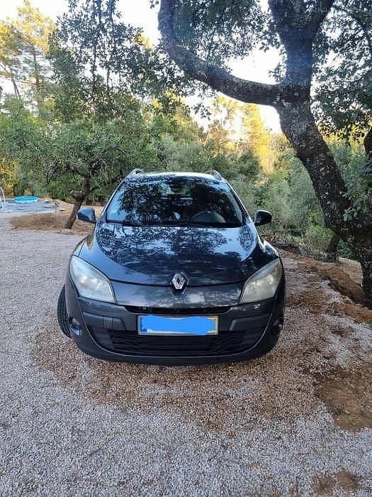Usado 2010 Renault Mégane III Sedan | € 3.400 (Preço justo) - Imagem 1/4