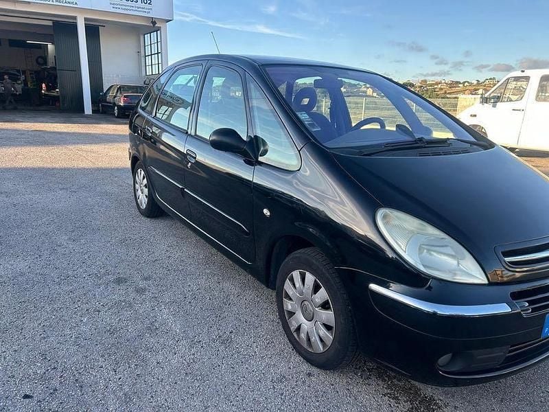 Usado 2006 Citroën Xsara Picasso Monovolume | € 1.800 - Imagem 1/4