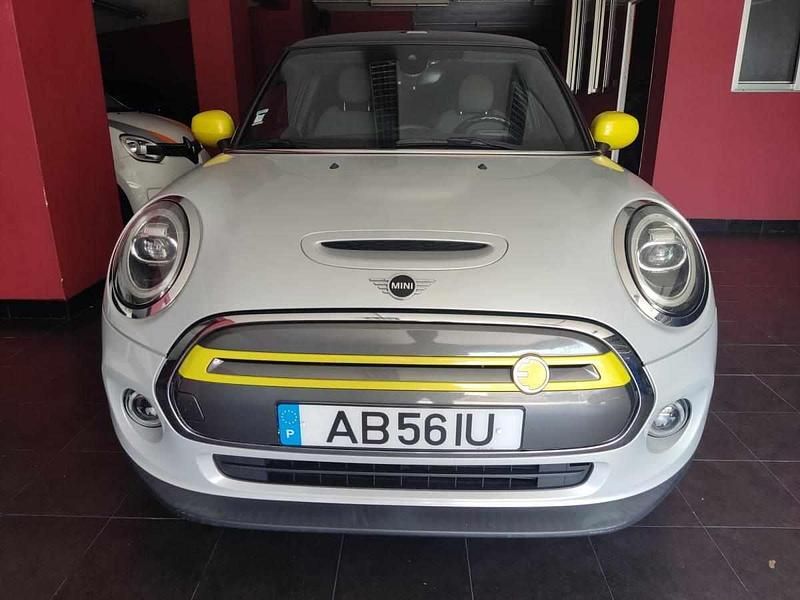 Branco Usado 2020 Mini Cooper SE Hatch Citadino | € 15.900 (Preço justo) - Imagem 1/4