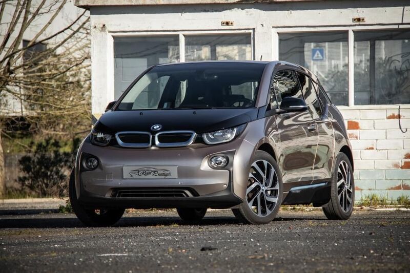 Cinzento Usado 2015 BMW i3 Citadino | € 13.900 (Preço justo) - Imagem 1/4