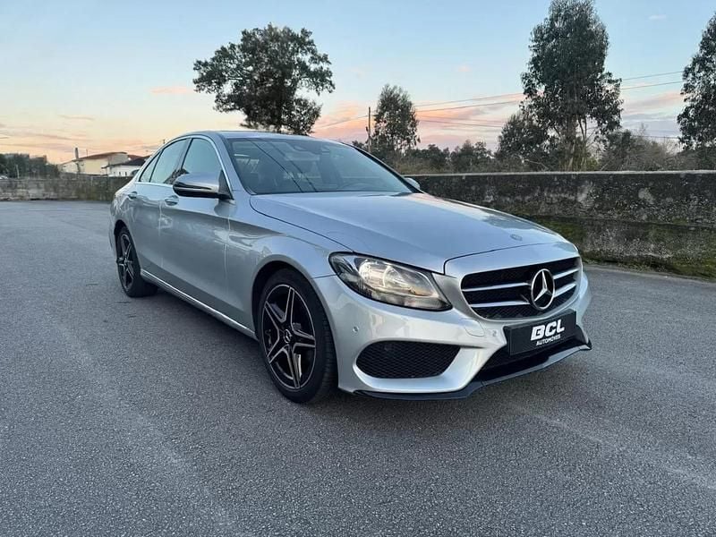 Cinzento Usado 2016 Mercedes C200 AMG Sedan | € 23.990 (Preço justo) - Imagem 1/4