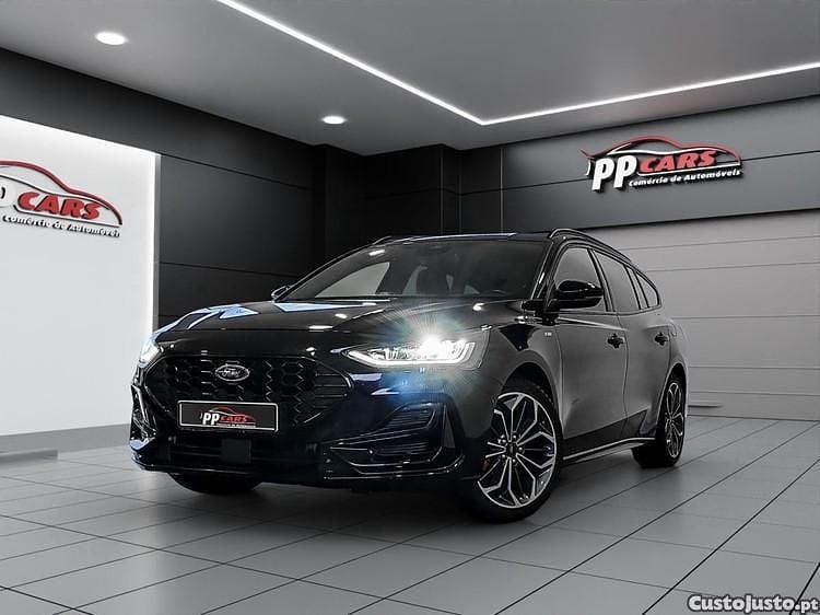 Usado Ford Focus ST 125 HP (91 kW) 2022 Preto Carrinha
