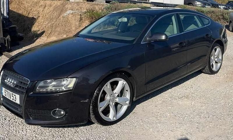Cinzento Usado 2010 Audi A5 Coupé | € 9.900 (Super Preço) - Imagem 1/4