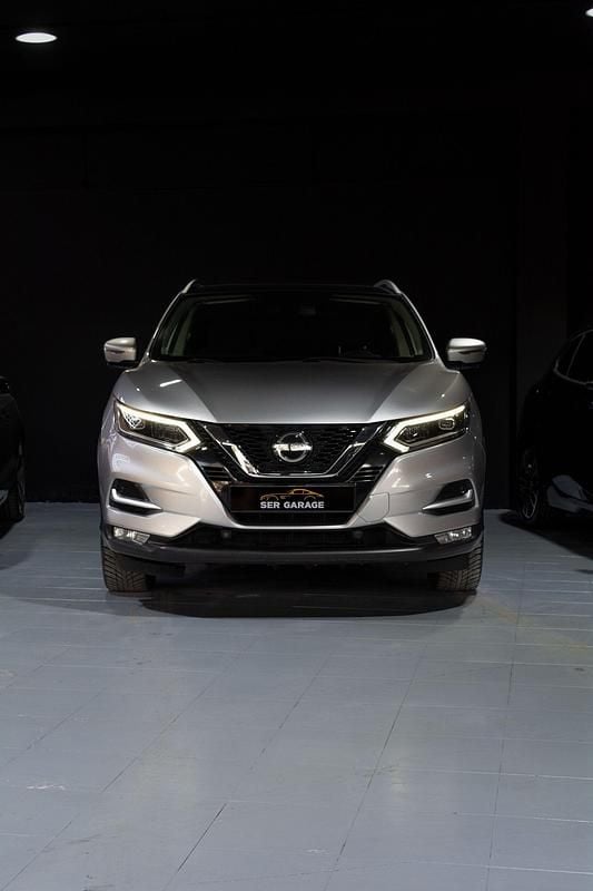 Cinza Usado 2019 Nissan Qashqai Tekna SUV | € 17.990 (Preço justo) - Imagem 1/4