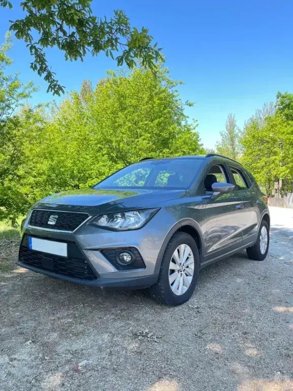 Cinza Usado 2018 Seat Arona XCELLENCE SUV | € 16.500 (Caro) - Imagem 1/4