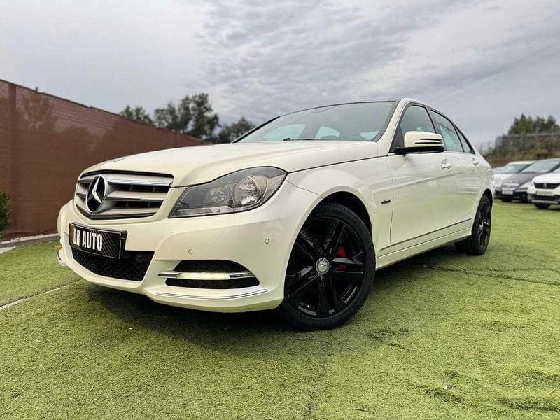 Usado Mercedes C250 204 HP (150 kW) 2011