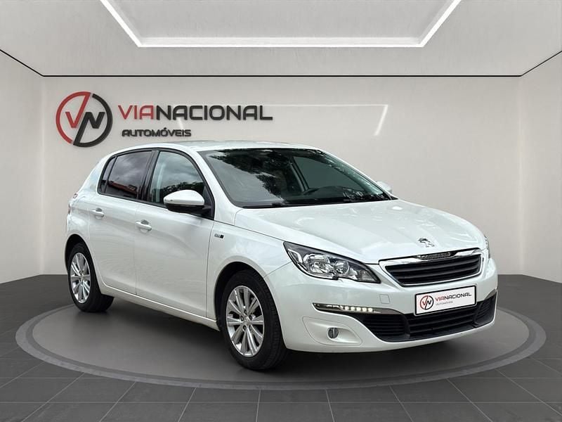 Branco Usado 2016 Peugeot 308 Style | € 11.900 (Super Preço) - Imagem 1/4