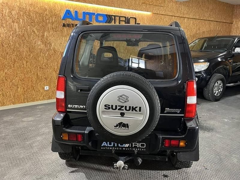 Usado Suzuki Jimny 62 HP (45 kW) 2005 Preto SUV