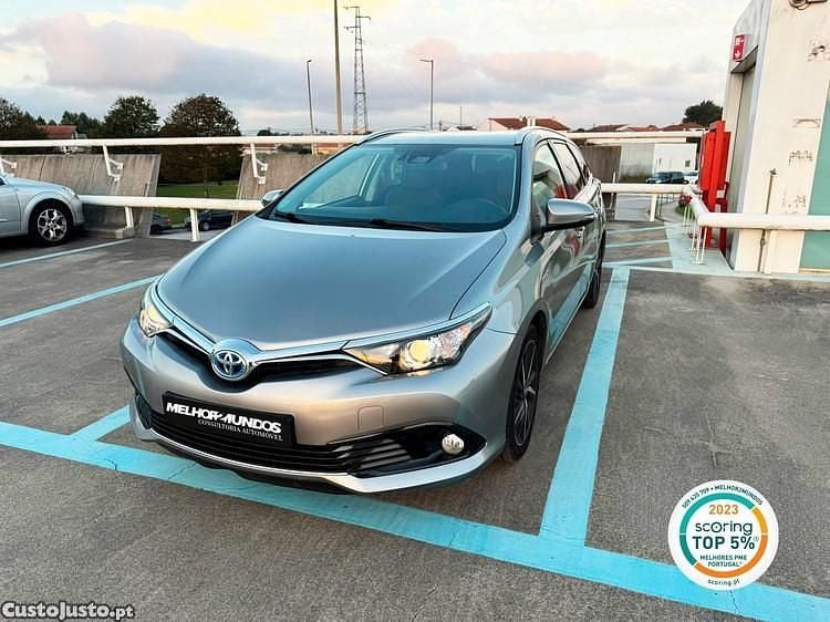 Cinza Usado 2017 Toyota Auris Hybrid Comfort Carrinha | € 18.750 - Imagem 1/1
