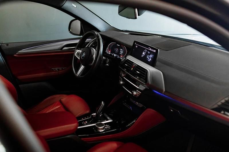 Cinzento Usado 2021 BMW X4 SUV | € 68.990 - Imagem 1/4