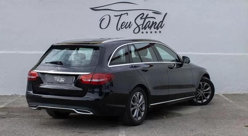 Usado Mercedes C220 Avantgarde 170 HP (125 kW) 2017 Preto Carrinha