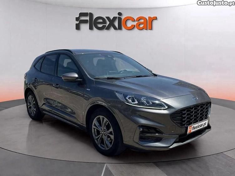 Vermelho Usado 2022 Ford Kuga ST-Line SUV | € 19.690 (Preço justo) - Imagem 1/1