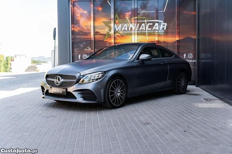 Usado Mercedes C220 AMG line 194 HP (142 kW) 2019 Cinza Coupé
