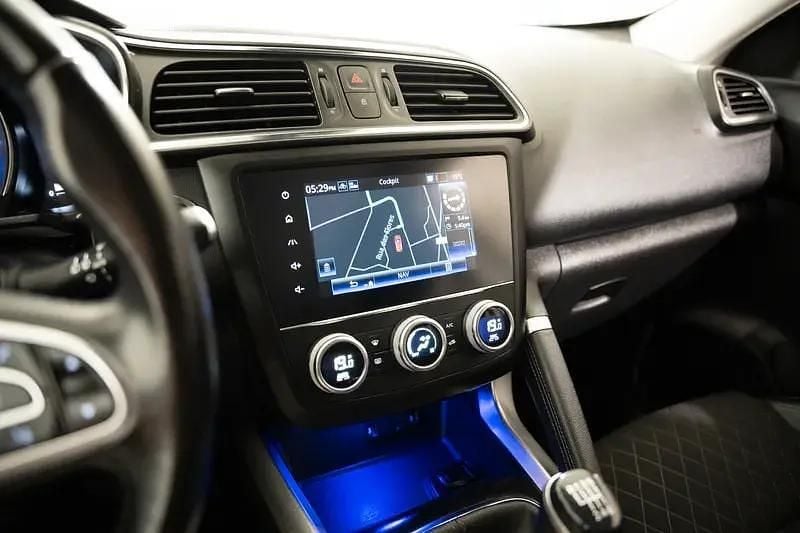 Usado Renault Kadjar Intens 140 HP (102 kW) 2022 Preto SUV