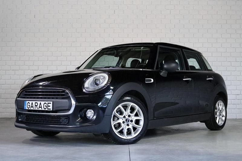 Preto Usado 2016 Mini ONE Citadino | € 11.990 (Preço justo) - Imagem 1/4