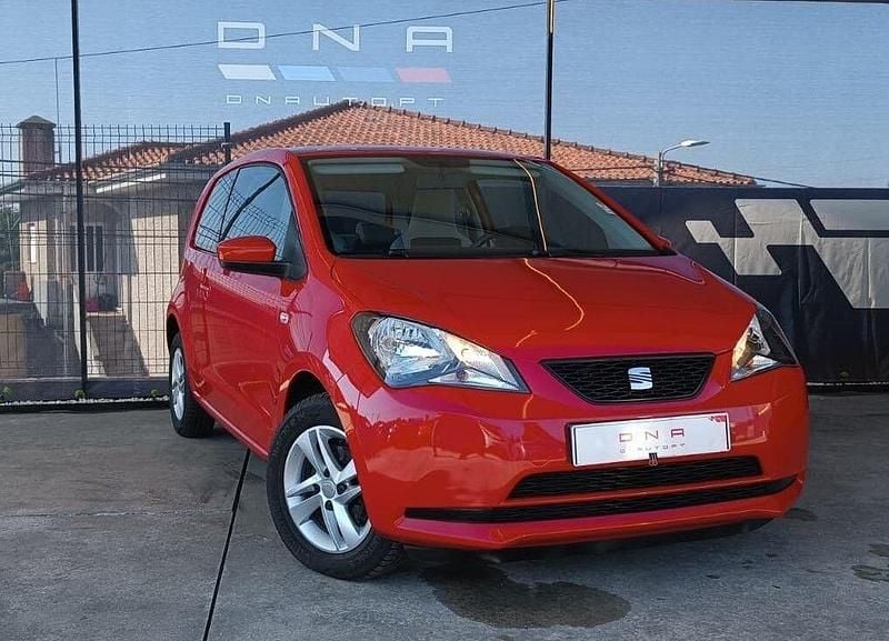 Vermelho Usado 2013 Seat Mii Style Citadino | € 7.990 - Imagem 1/4