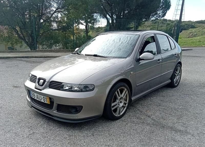 Usado 2005 Seat Leon CUPRA Sedan | € 7.900 (Preço justo) - Imagem 1/4