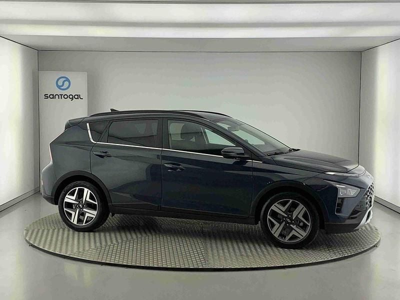 Cinzento Usado 2024 Hyundai Bayon SUV | € 21.900 - Imagem 1/4