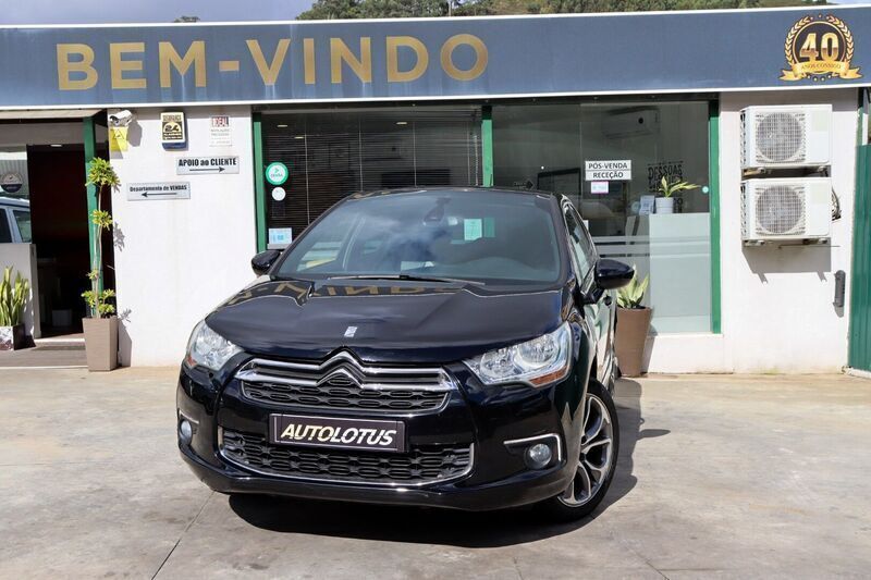 Preto Usado 2014 DS Automobiles DS5 So Chic Citadino | € 12.970 (Preço justo) - Imagem 1/4