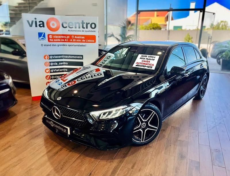 Preto Usado 2023 Mercedes A200 AMG line Citadino | € 33.600 (Preço justo) - Imagem 1/4