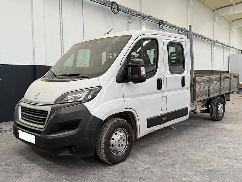 Branco Usado 2022 Peugeot Boxer Van | € 23.450 (Preço justo) - Imagem 1/1