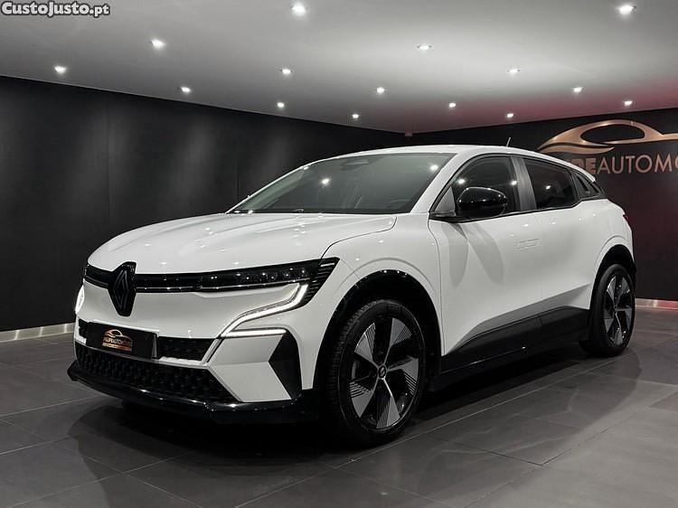 Branco Usado 2022 Renault Mégane Equilibre Citadino | € 25.900 (Preço elevado) - Imagem 1/1