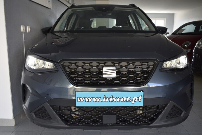 Azul Usado 2022 Seat Arona Style SUV | € 16.750 (Preço justo) - Imagem 1/3