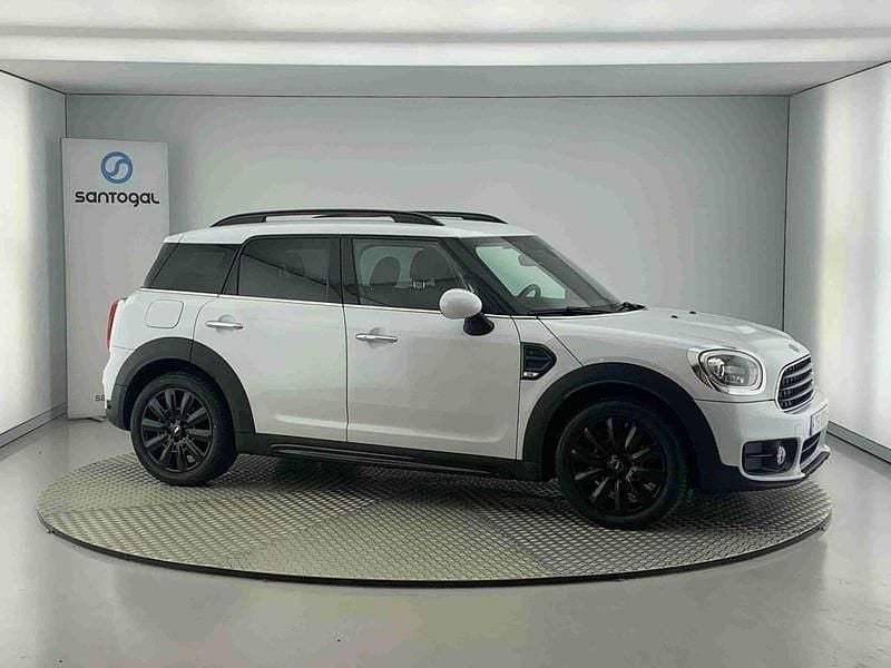 Branco Usado 2018 Mini Countryman SUV | € 20.490 (Preço justo) - Imagem 1/4