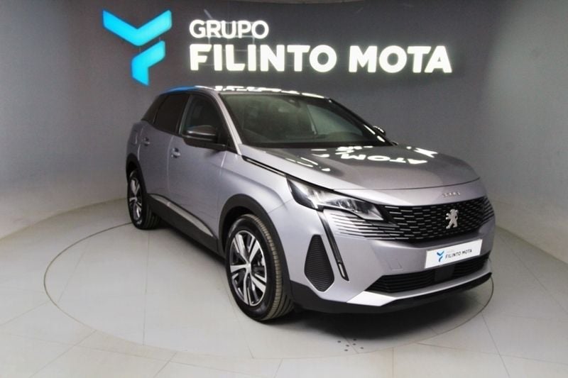 Cinzento Usado 2024 Peugeot 3008 Allure SUV | € 30.490 (Preço justo) - Imagem 1/1