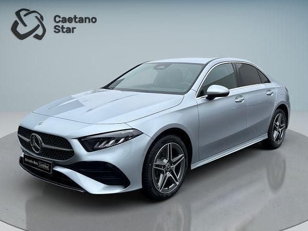 Cinza Usado 2025 Mercedes A250 Sedan | € 45.500 - Imagem 1/4